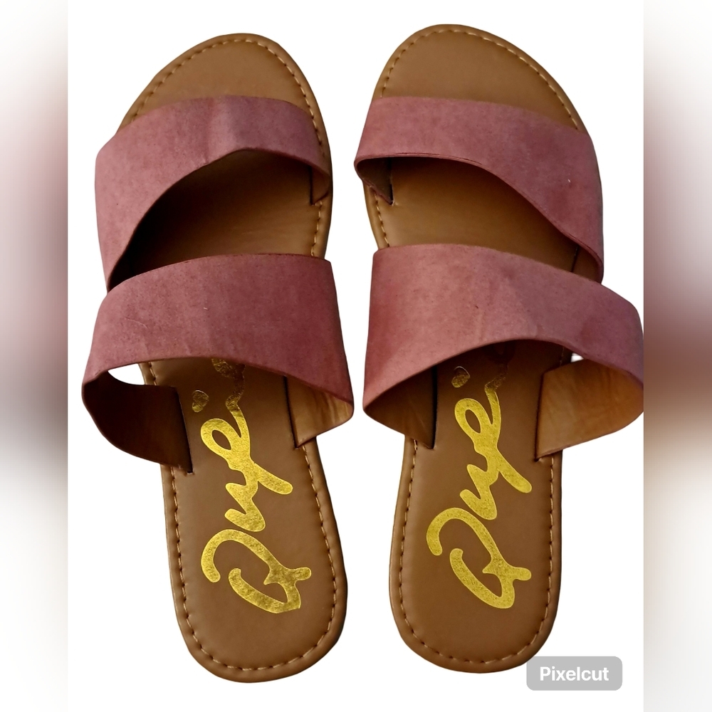 Qupid Women Size 8 Pink Velvet Strap With Comfortable Rubber bound Flat Sandals